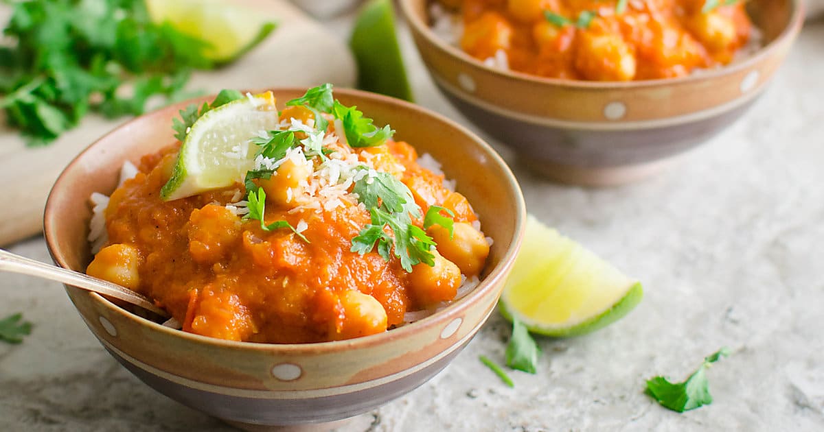 Vegan High-Protein Chickpea Curry: Pantry Staples & Spices